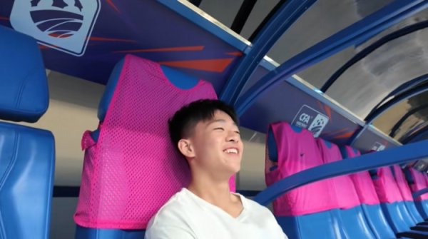 加盟英博？记者：国少集训后，邝兆镭将在大连进行第二阶段试训