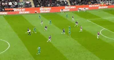 随着曼城3-0曼联, 利物浦1-0点球绝杀, 英超最新积分榜