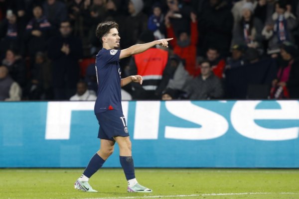 佩德里称巴萨优于巴黎？维蒂尼亚：赛前常有这种言论，我们不在乎