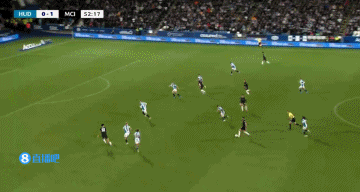 错失单刀赴会！冈萨雷斯直塞穿透防线，奥赖利单刀赴会挑射被扑