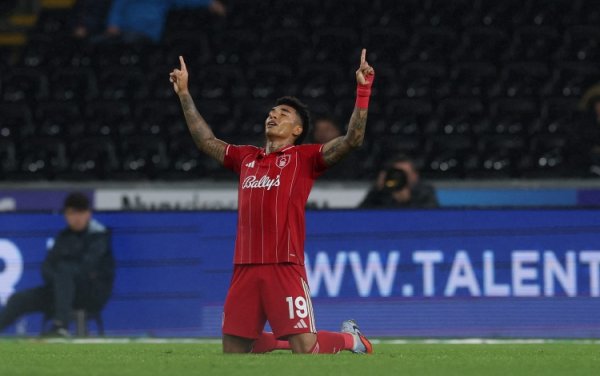 前两次代表英超俱乐部杆位均打进2+球，伊戈尔-热苏斯第五位做