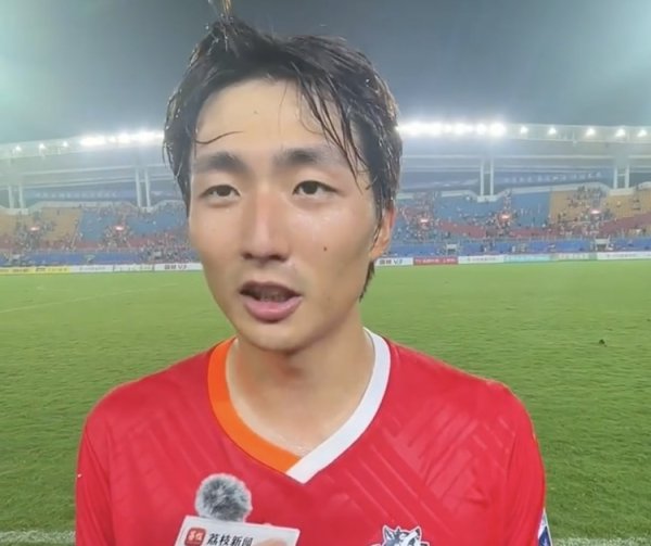 南通队10胜2平位列苏超常规赛第一，领队  ：我们的目标就是