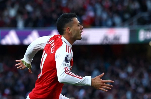 这价格🤔法尔克：拜仁夏窗曾想3500万欧签小马丁 枪手认为不