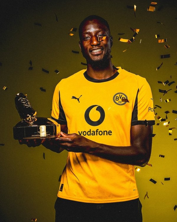 多特锋线头牌！吉拉西开赛7场6球2助，上赛季38球9助排金球