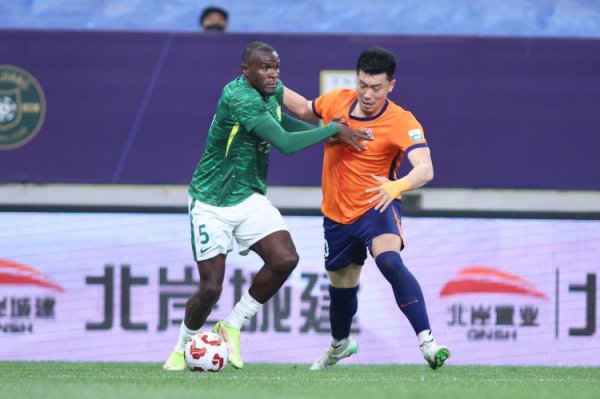 不踢中超踢苏超？冯伯元入选苏超南京队杆位，同时段海牛保级大战