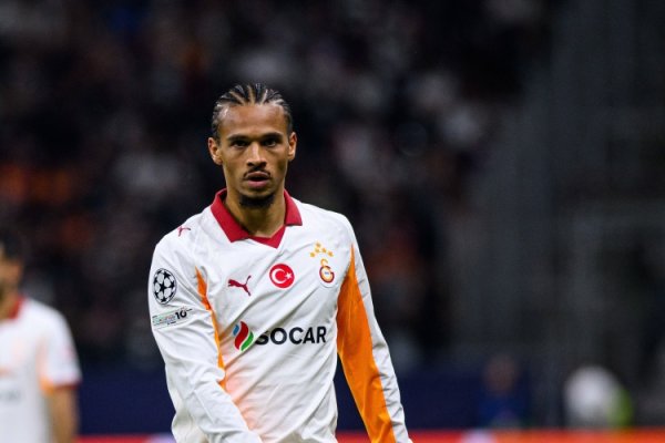 土超也没踢明白😵萨内连场后备  近9场1球 身价剩2500万