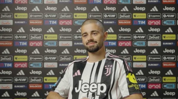 热格罗瓦：12岁曾参加AC米兰的练习  营，见到了卡卡、帕托