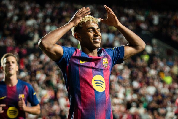 场均参与1球！本赛季亚马尔在9场比赛中，参与进球数为9个